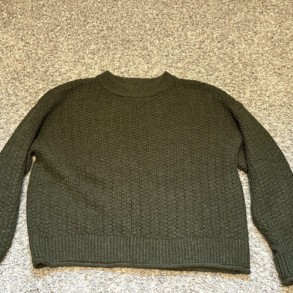 2 Crew Neck Sweaters